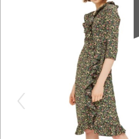 Topshop Dresses & Skirts - 🛍Topshop Floral Ruffle Wrap Dress
